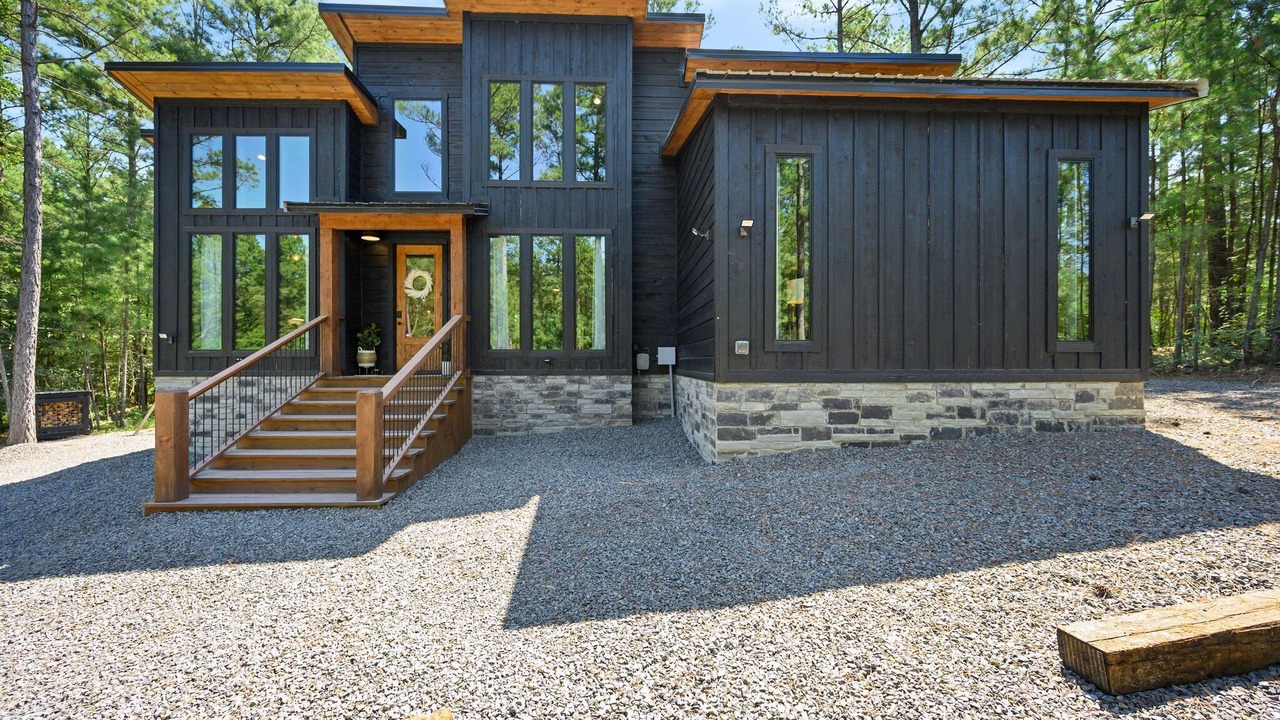 Photo of Outdoor in Pickens