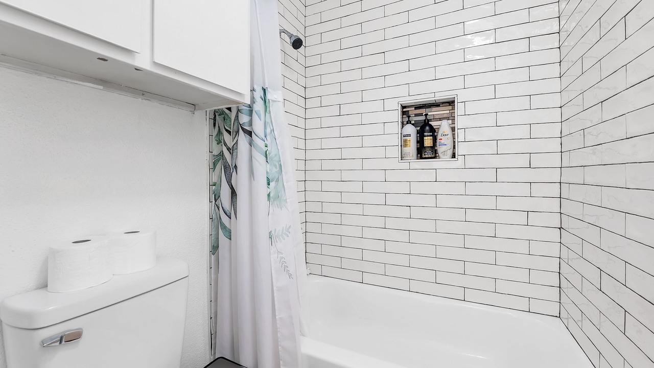 Photo of Bathroom in East Riverside - Oltorf