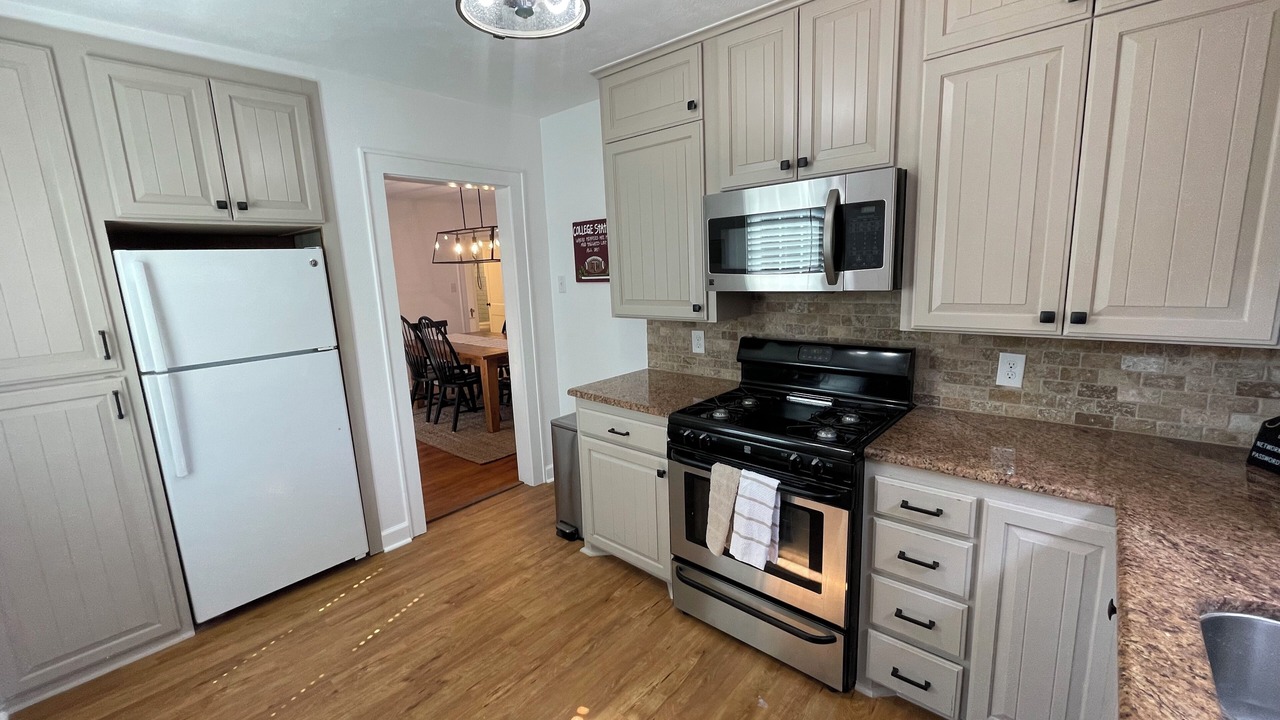 Photo of Kitchen in College Park