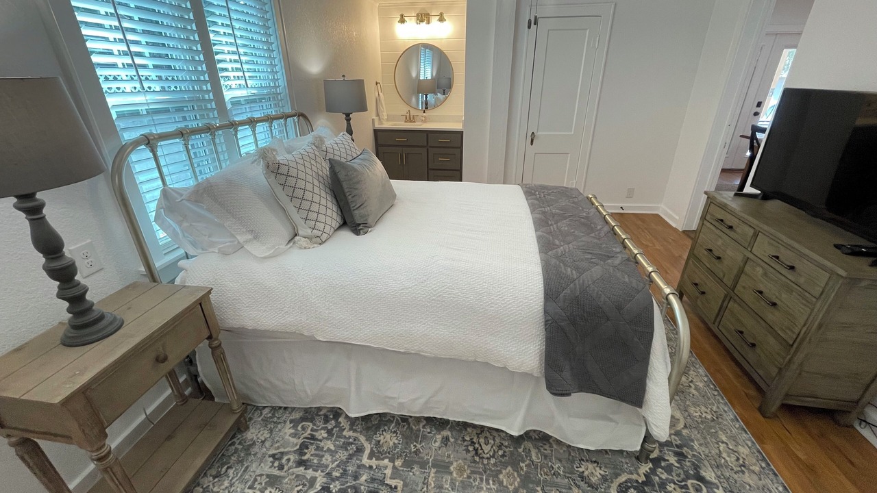 Photo of Bedroom in College Park