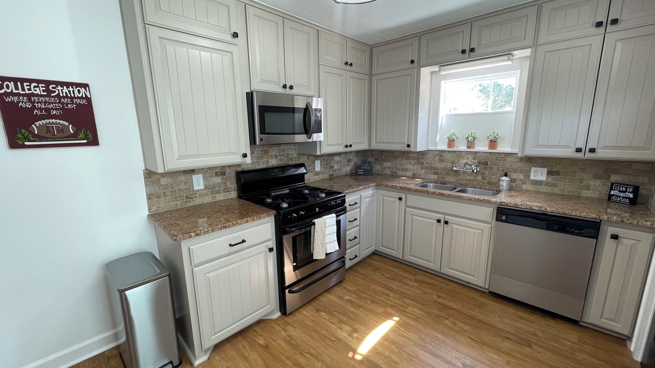 Photo of Kitchen in College Park