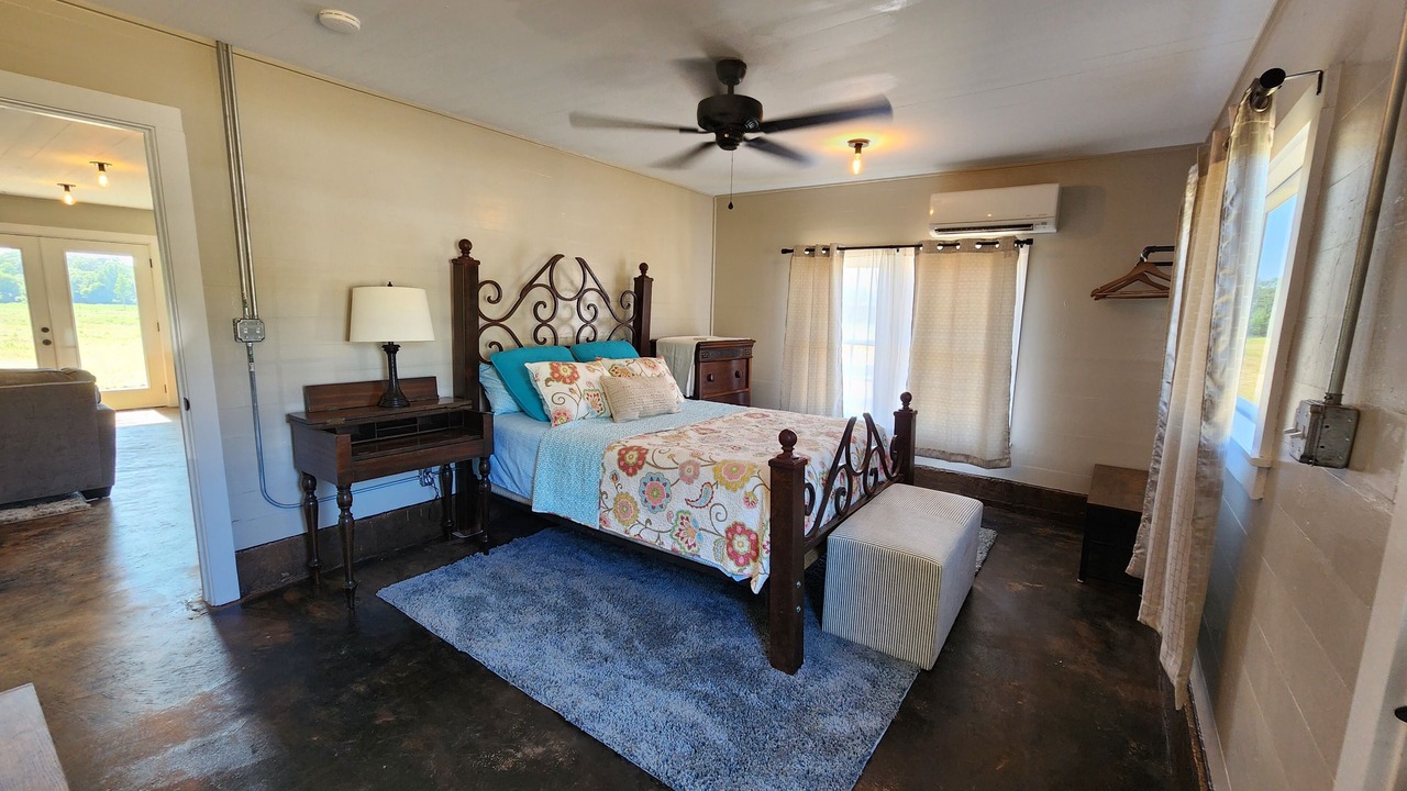 Photo of Bedroom in Nacogdoches