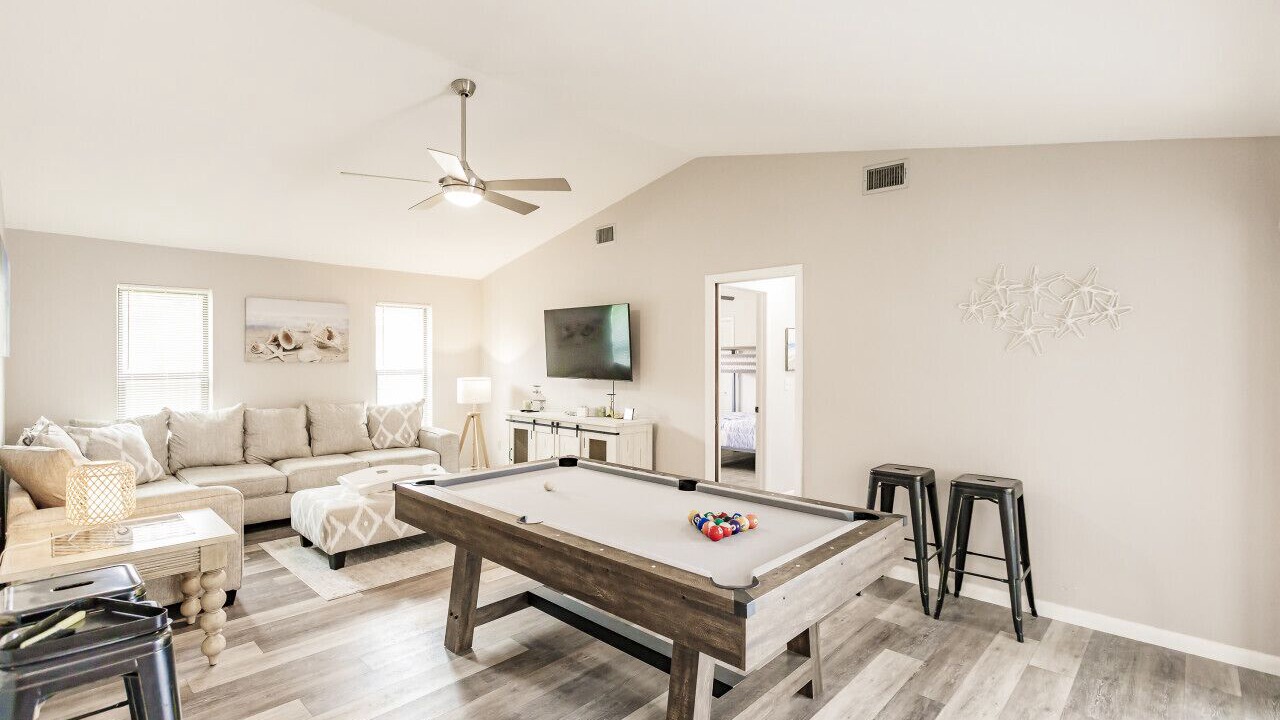 Photo of Livingroom in Caloosahatchee