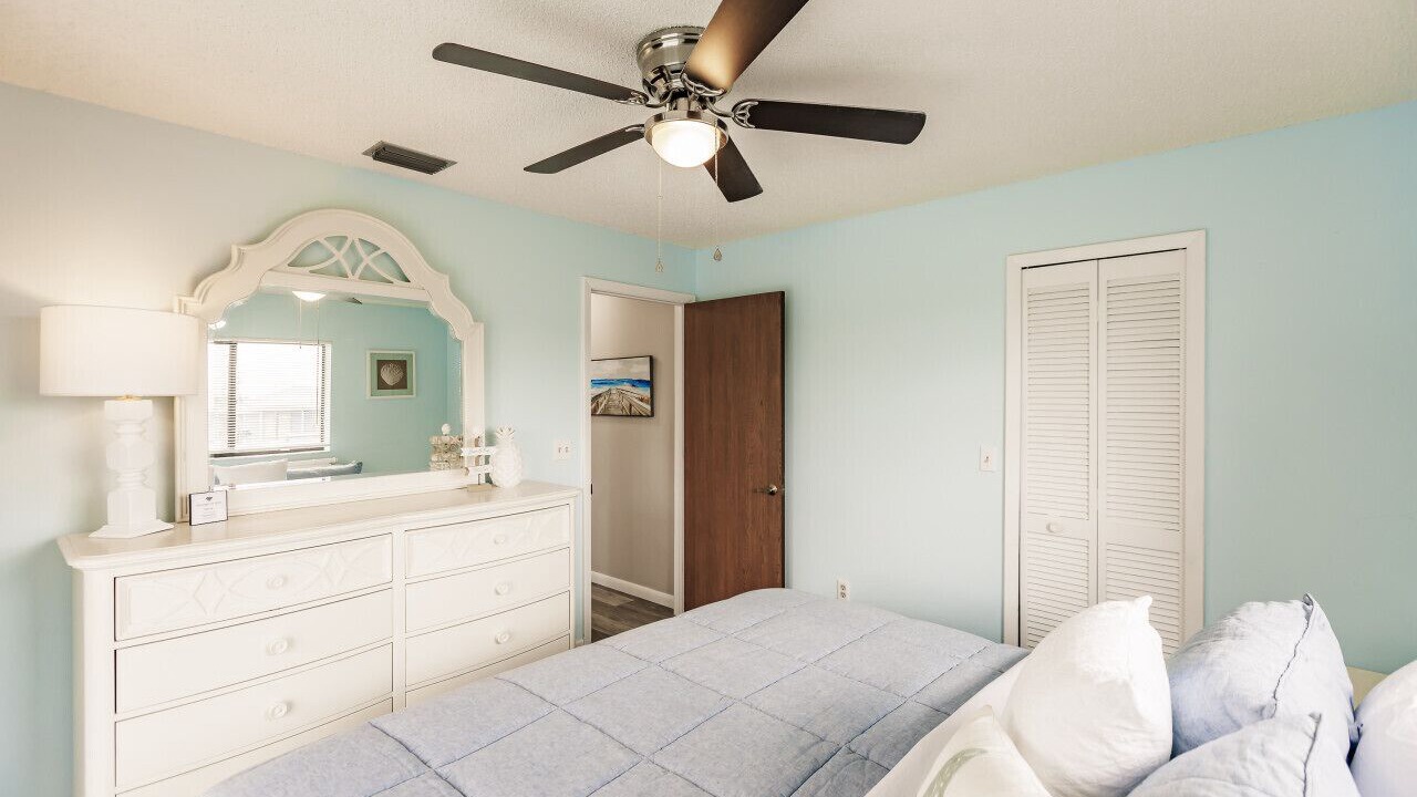 Photo of Bedroom in Caloosahatchee