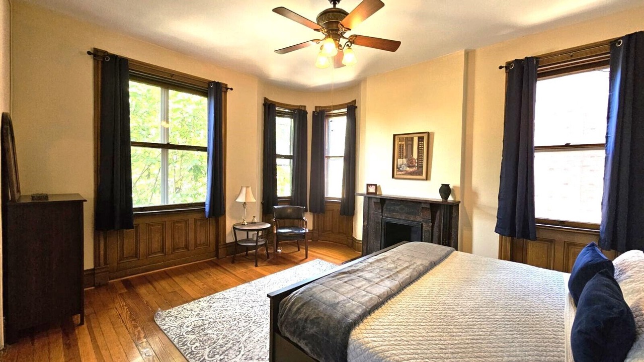 Photo of Bedroom in Shaw