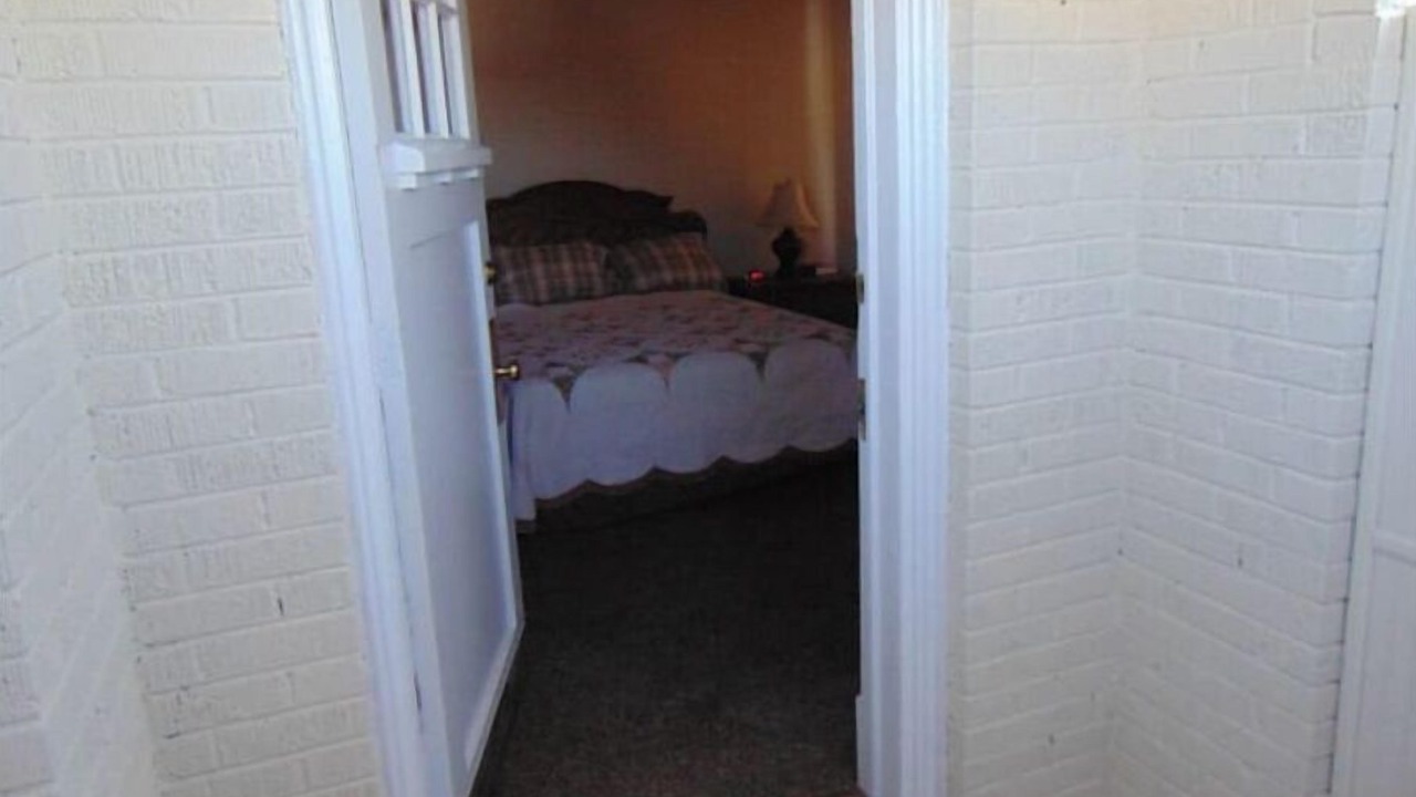 Photo of Bedroom in Anniston
