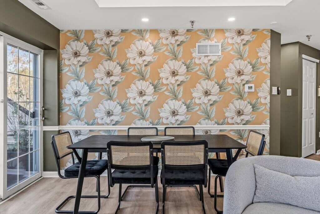 Photo of Others in Newtown