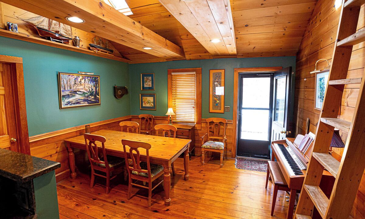 Photo of Bedroom in Valois