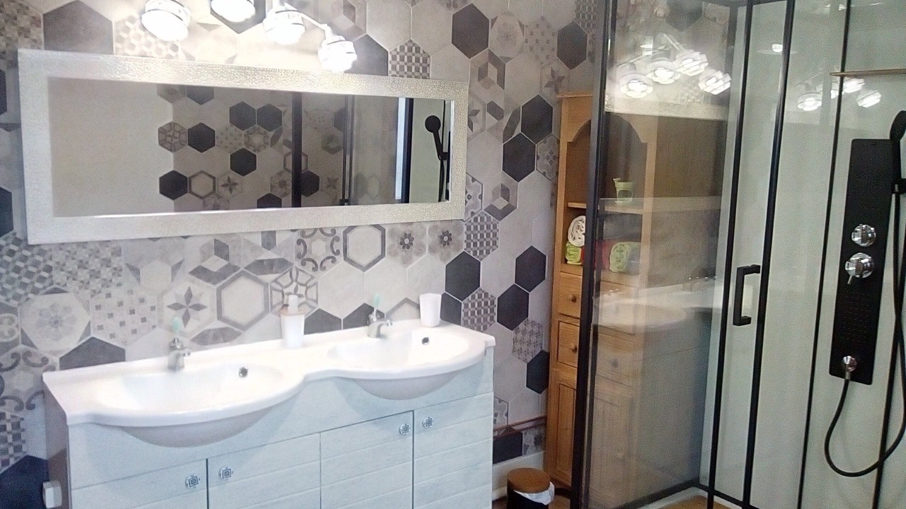 Photo of Bathroom in Saint-Julien-de-Raz