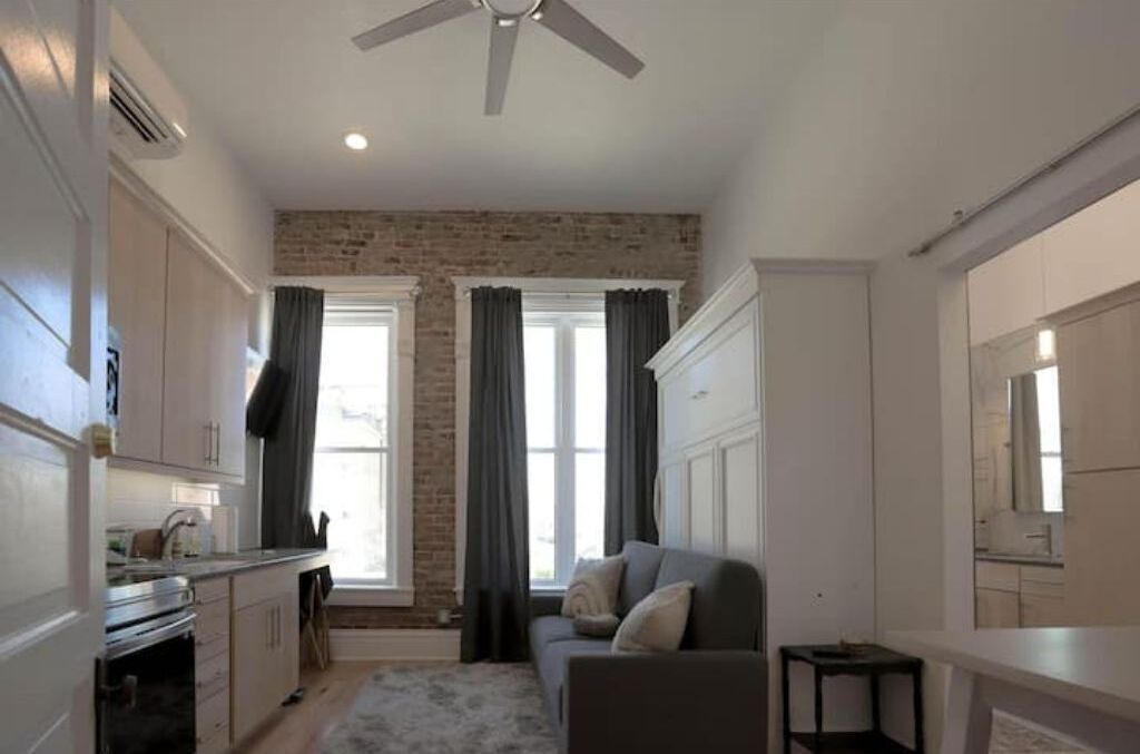 Photo of Livingroom in Knoxville