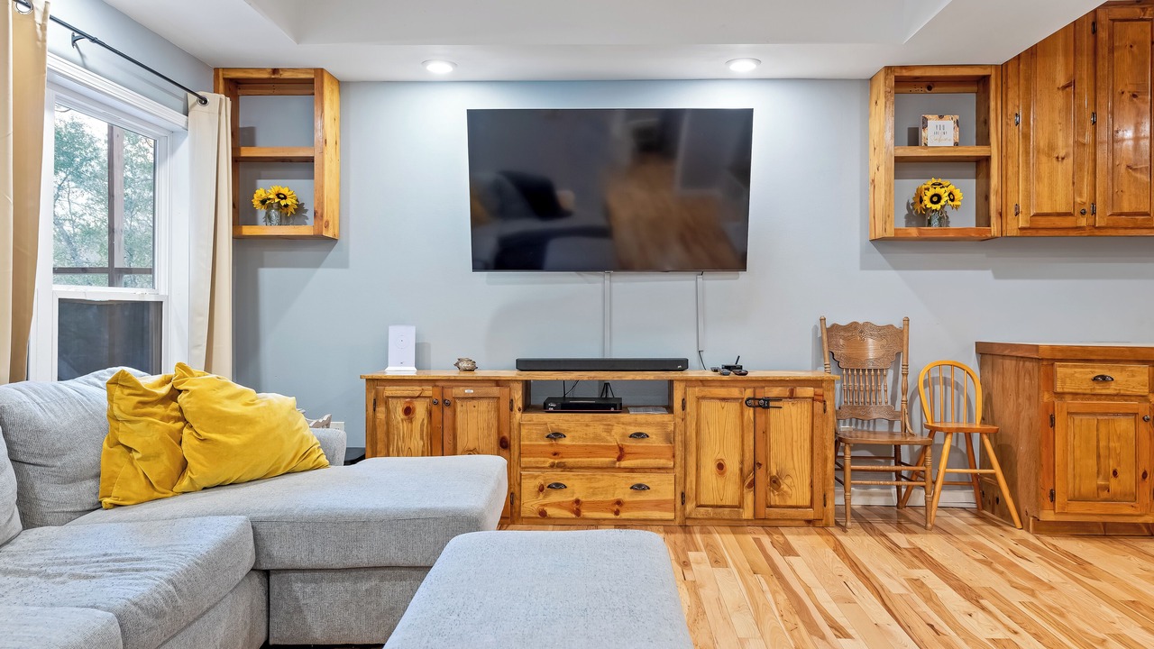 Photo of Livingroom in Hartford