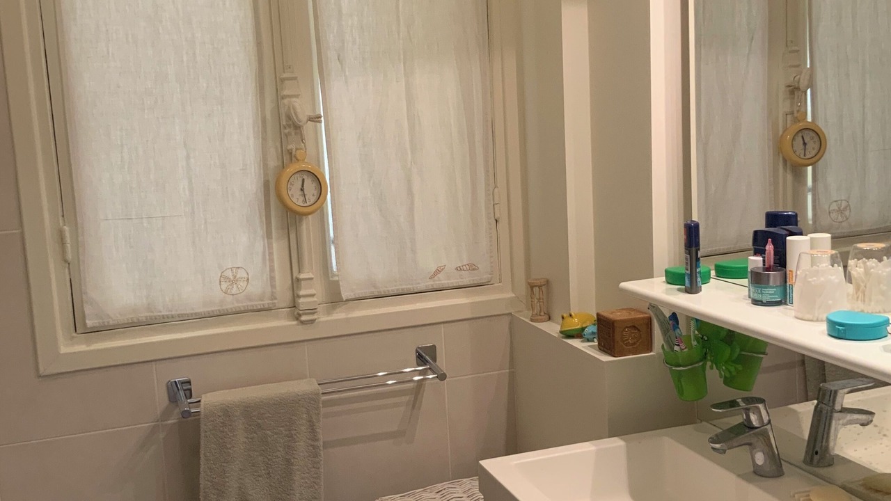 Photo of Bathroom in Necker