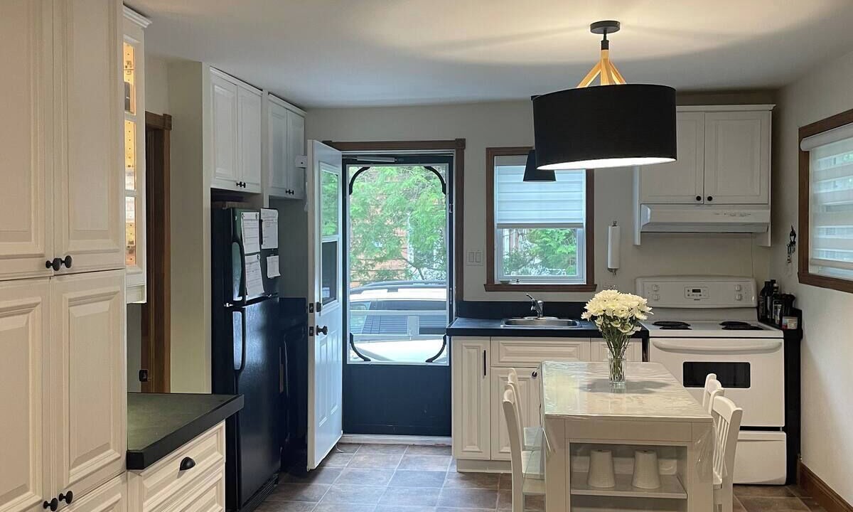 Photo of Kitchen in Fossambault-sur-le-Lac