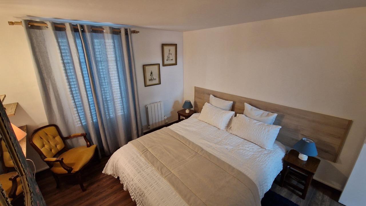 Photo of Bedroom in Chateau-Thierry