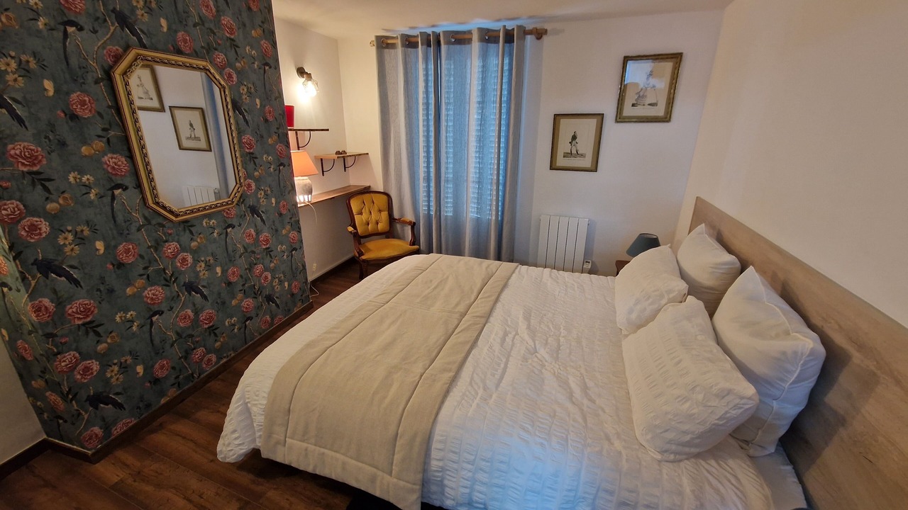 Photo of Bedroom in Chateau-Thierry