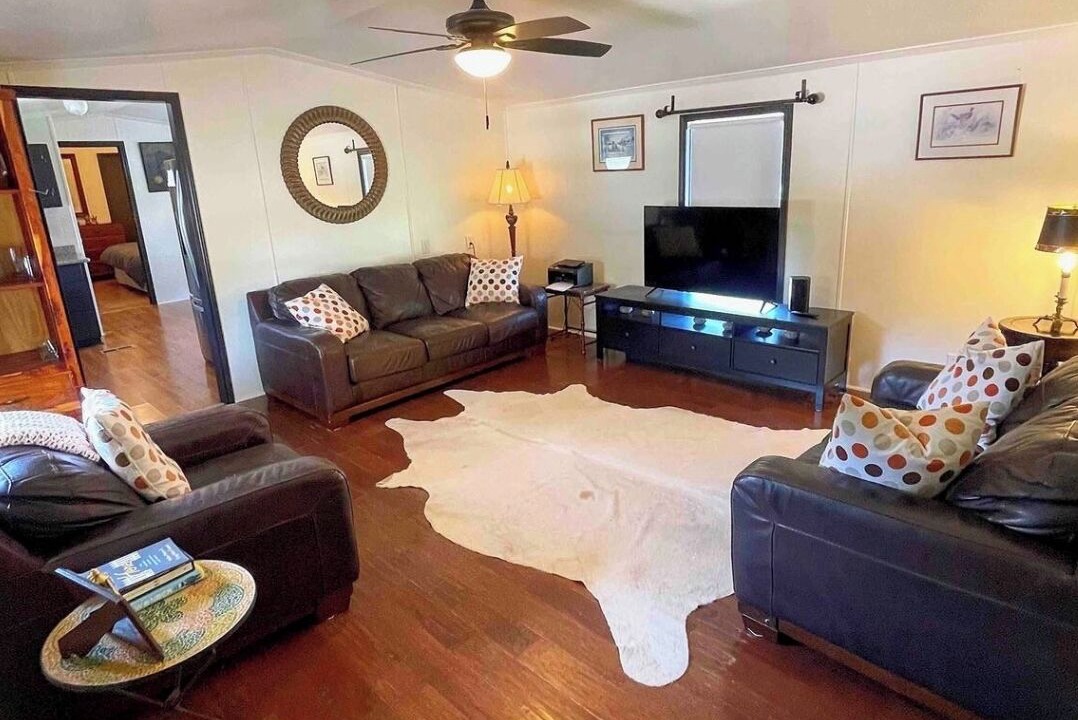 Photo of Livingroom in Carmine