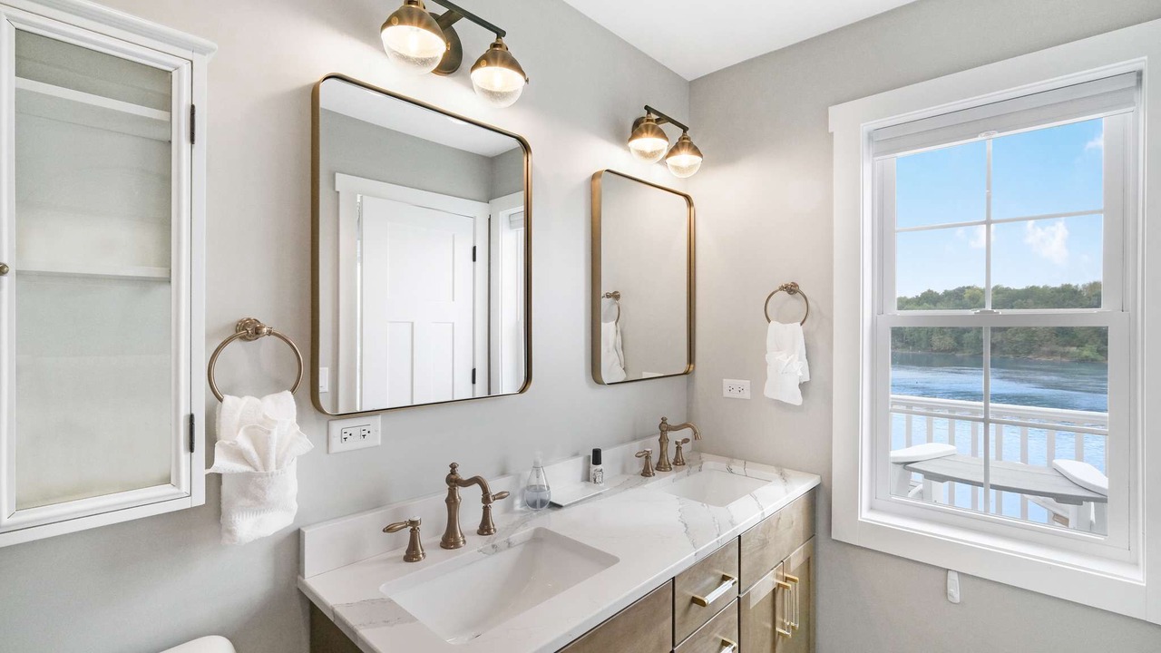 Photo of Bathroom in Ottawa