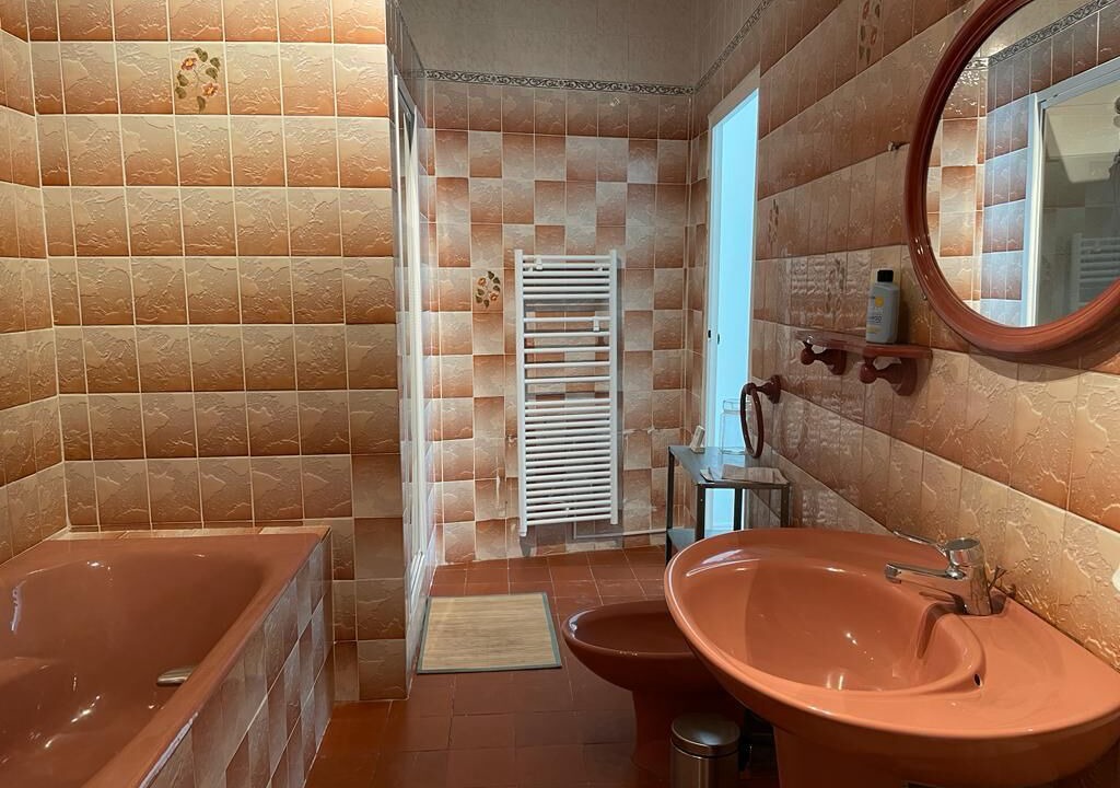 Photo of Bathroom in Peyriac-de-Mer
