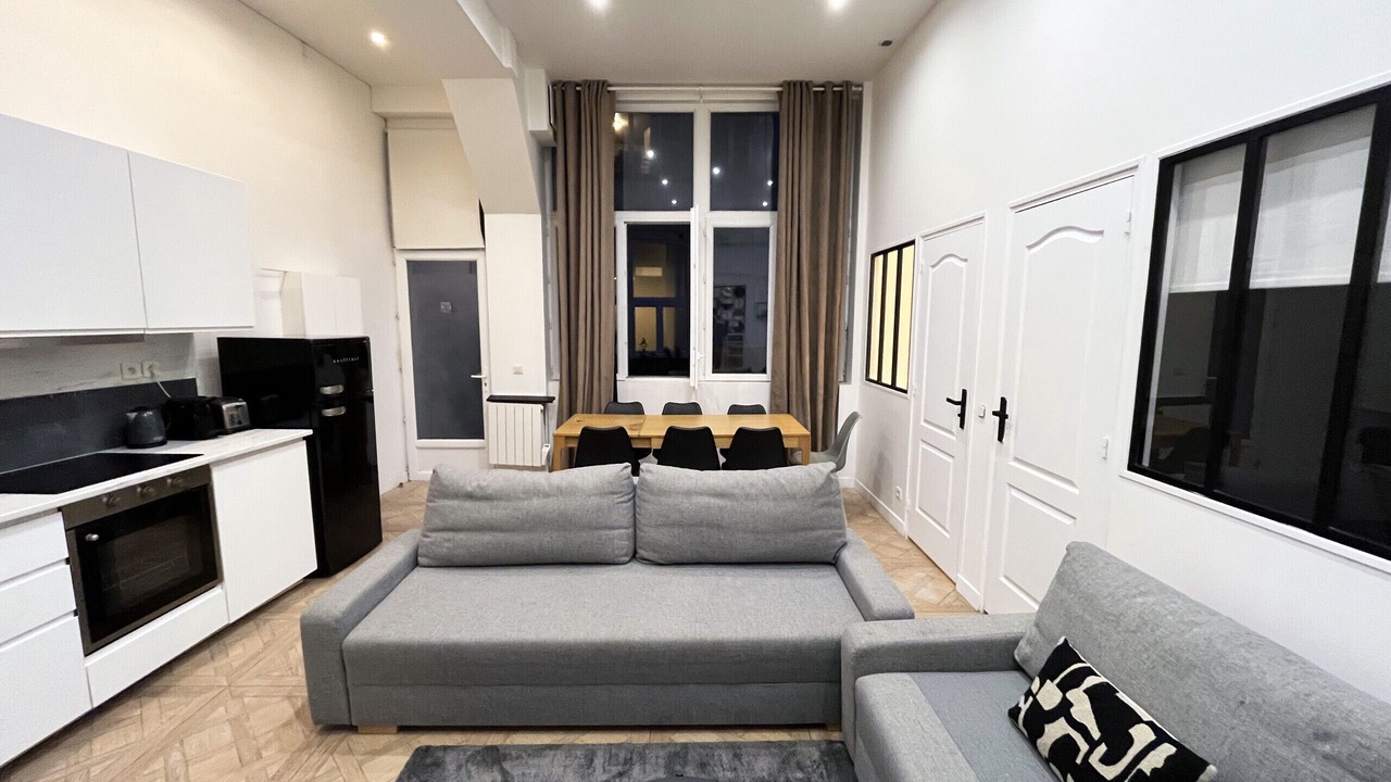 Photo of Livingroom in 10th Arrondissement