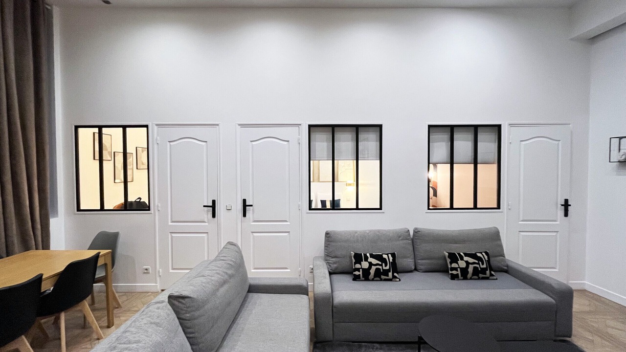 Photo of Livingroom in 10th Arrondissement