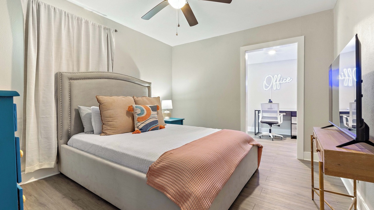 Photo of Bedroom in Mobile
