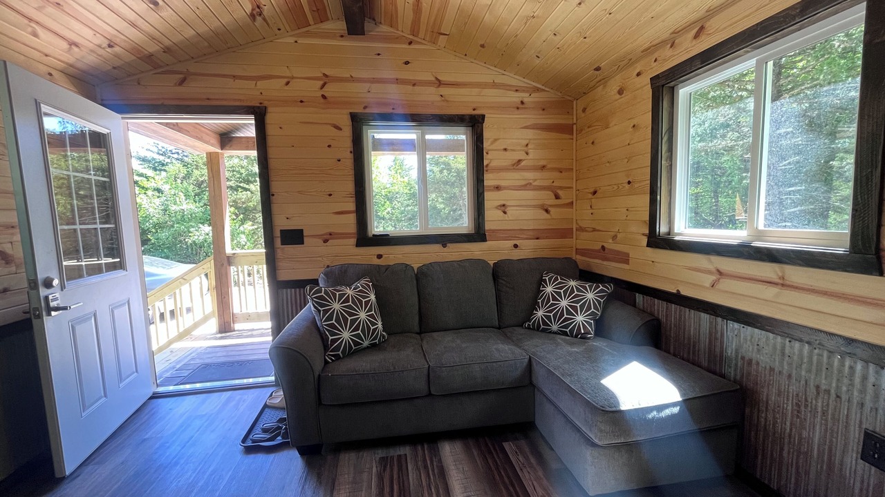 Photo of Livingroom in Franklin County