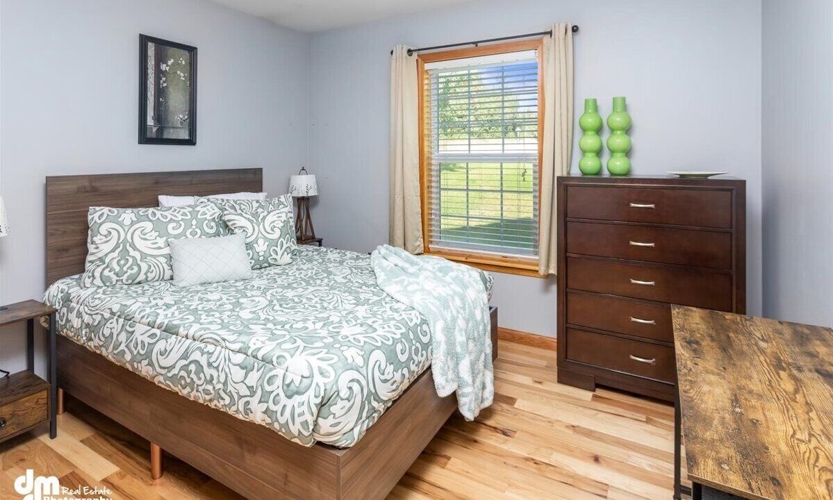 Photo of Bedroom in Knik-Fairview