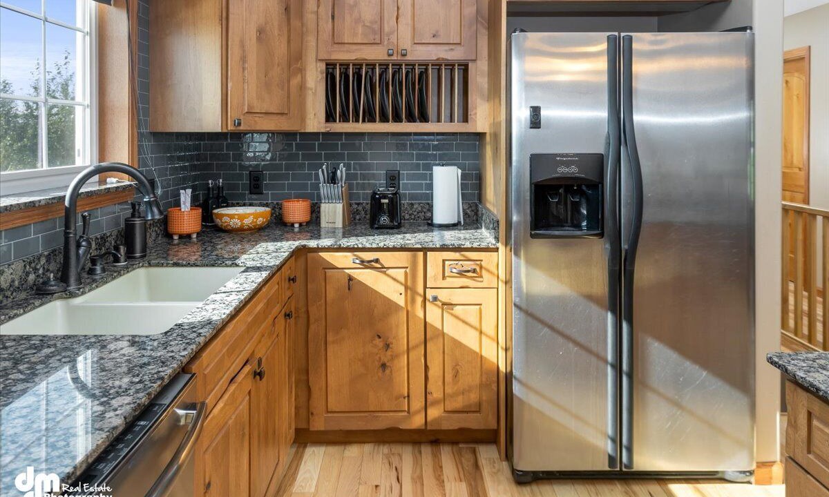 Photo of Kitchen in Knik-Fairview