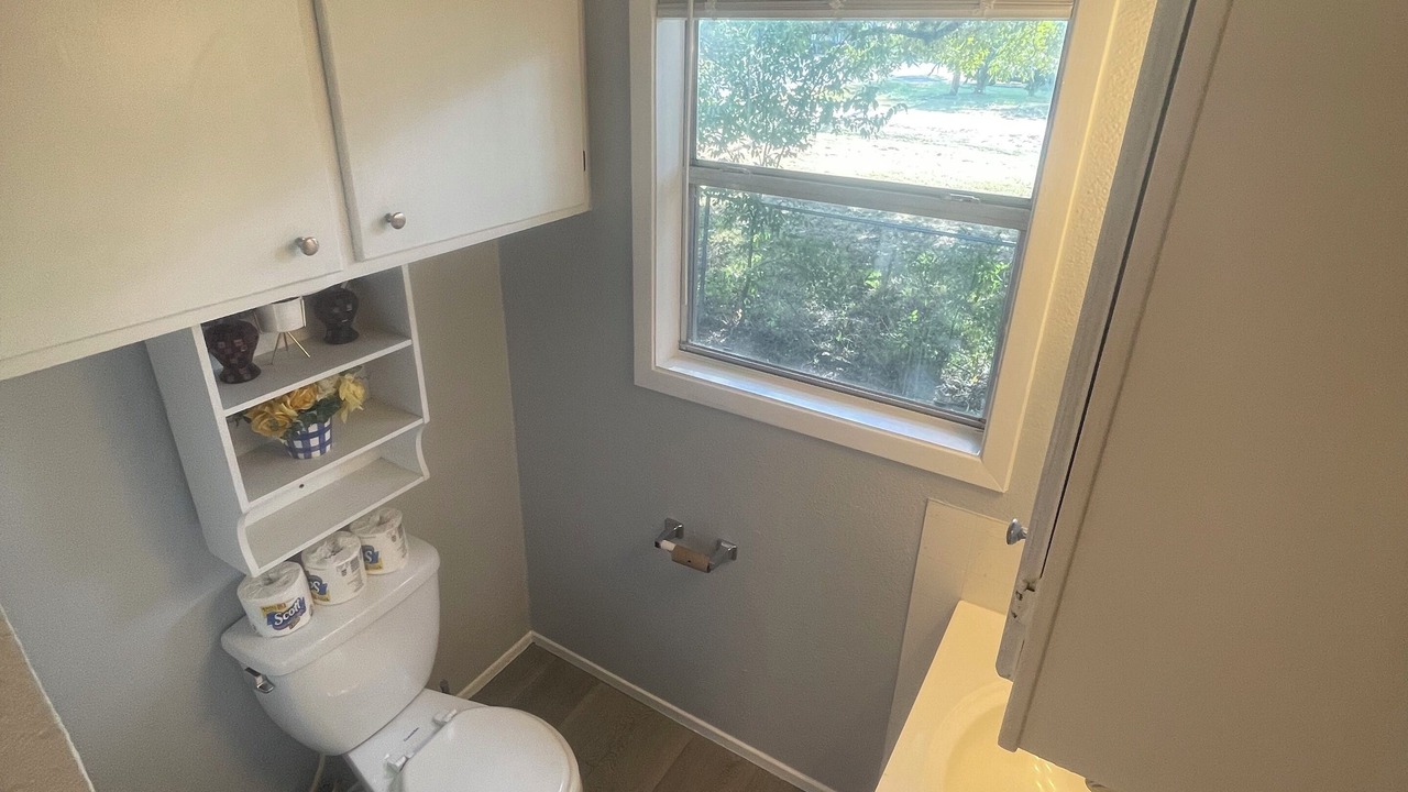 Photo of Bathroom in Lone Oak