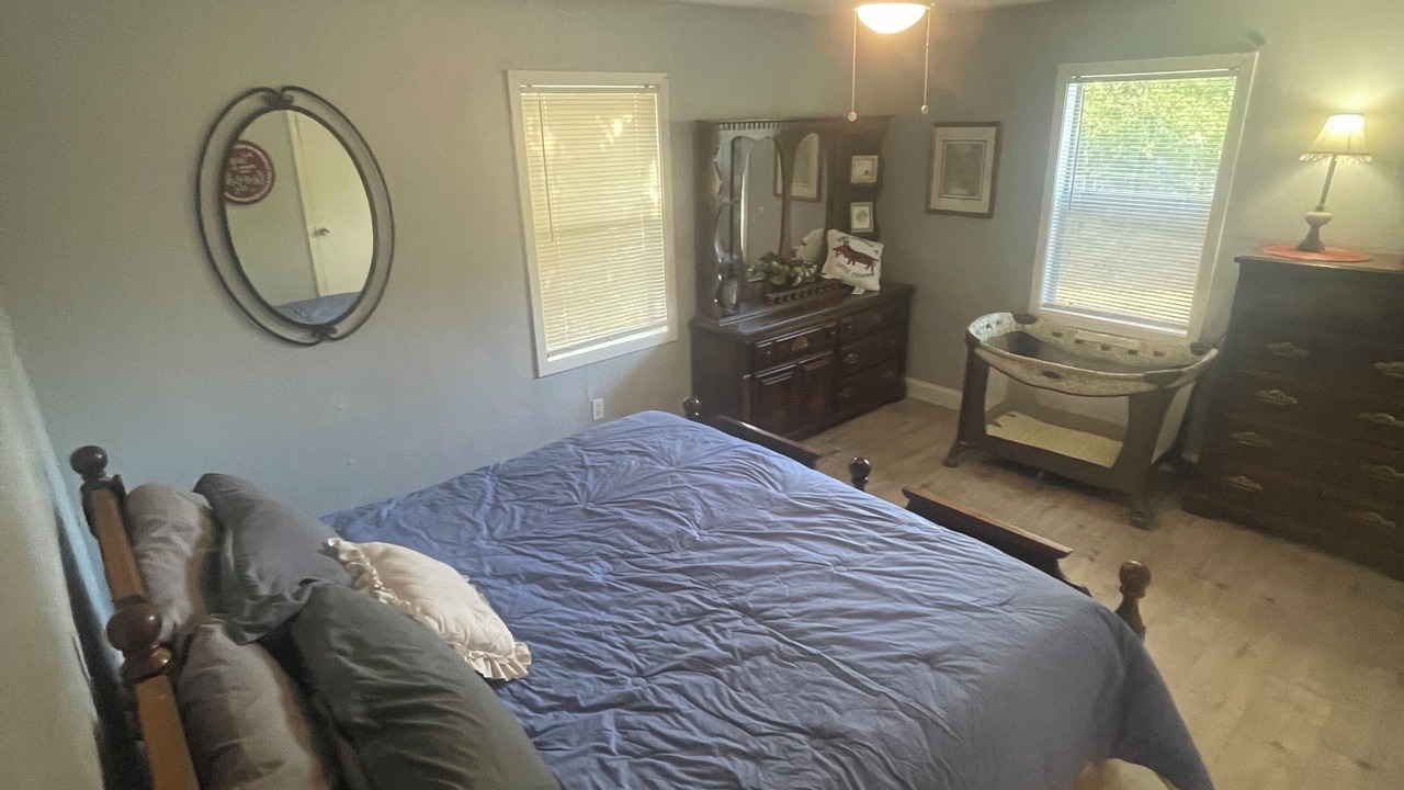 Photo of Bedroom in Lone Oak
