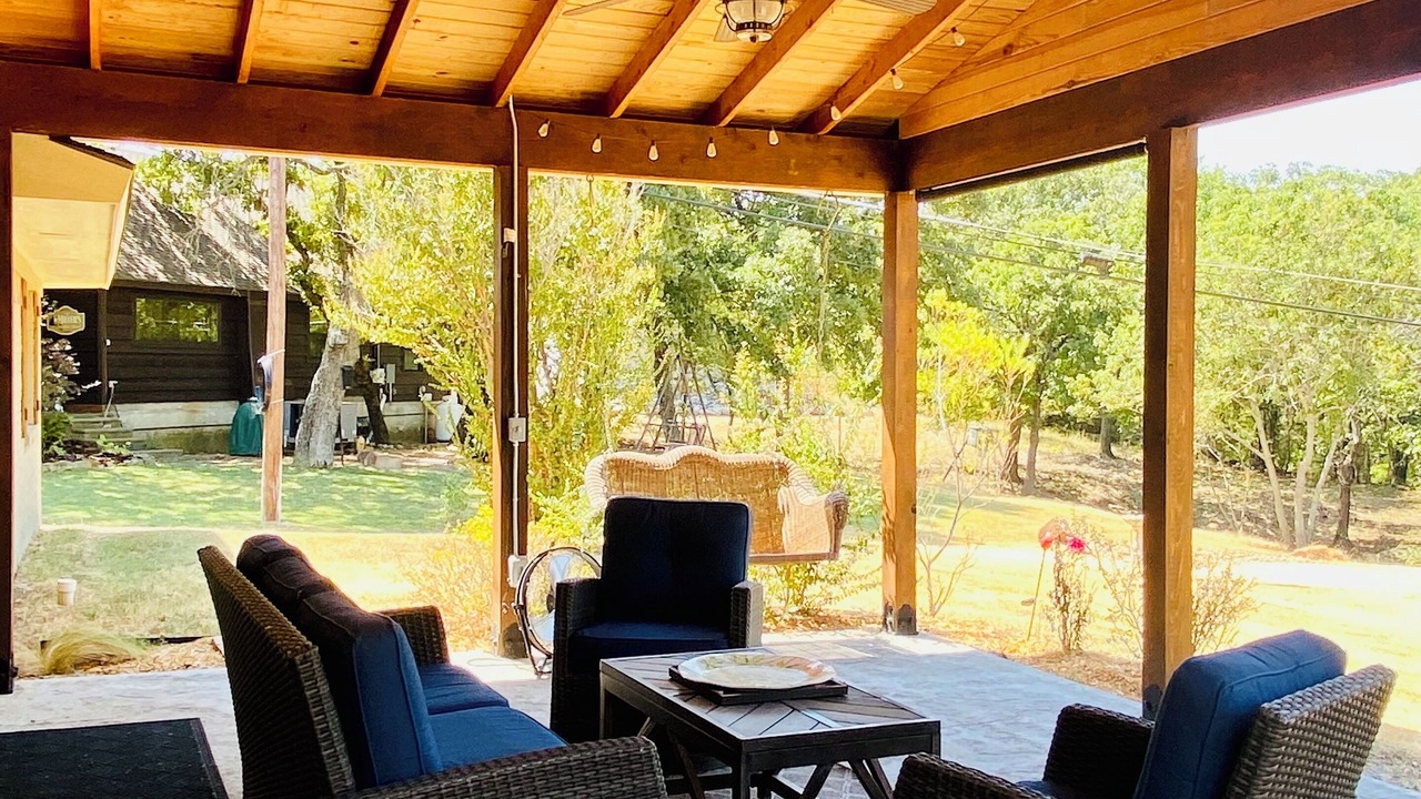 Photo of Patio Balcony in Sulphur