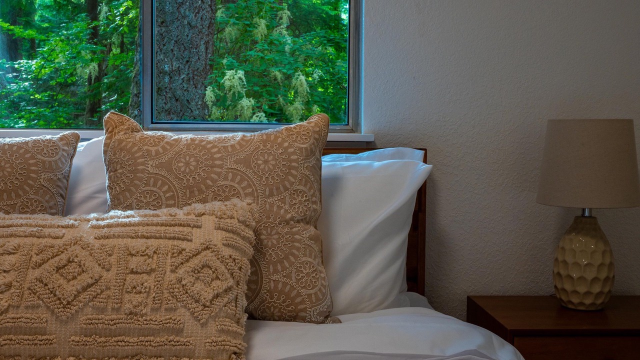 Photo of Bedroom in Peaceful Valley