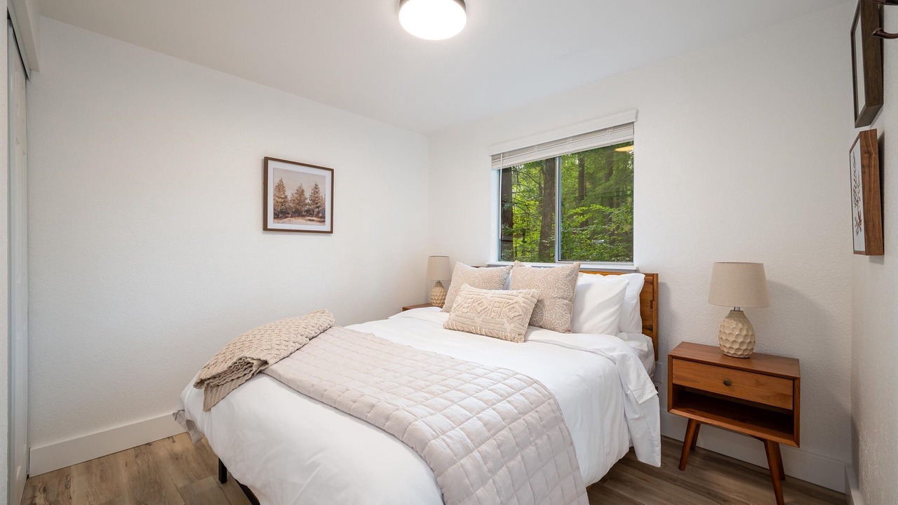 Photo of Bedroom in Peaceful Valley