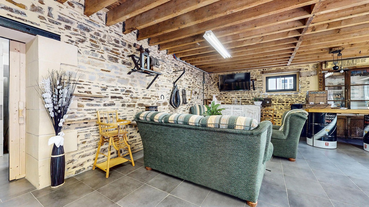 Photo of Others in Neuilly-le-Vendin