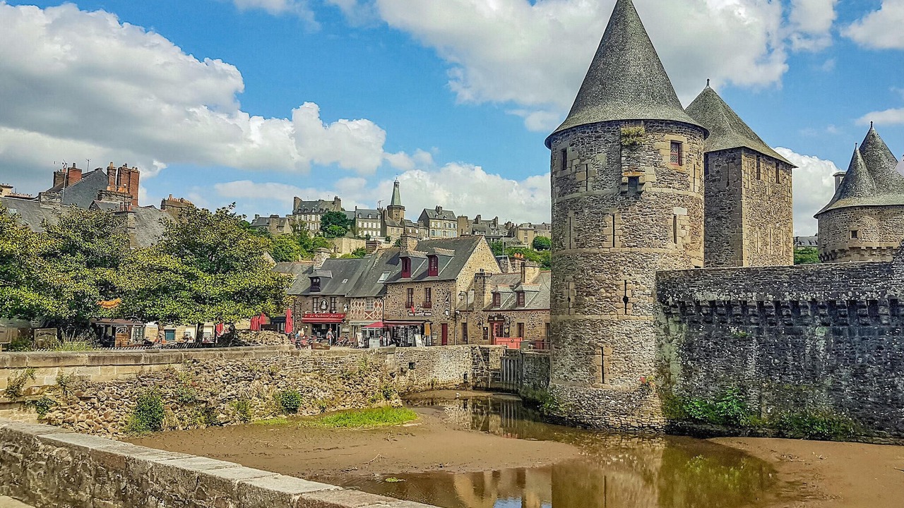 Photo of Others in Neuilly-le-Vendin