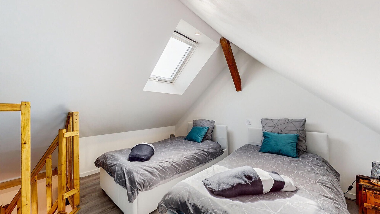 Photo of Others in Neuilly-le-Vendin