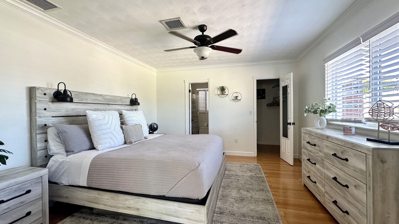 Photo of Bedroom in Garden Isles