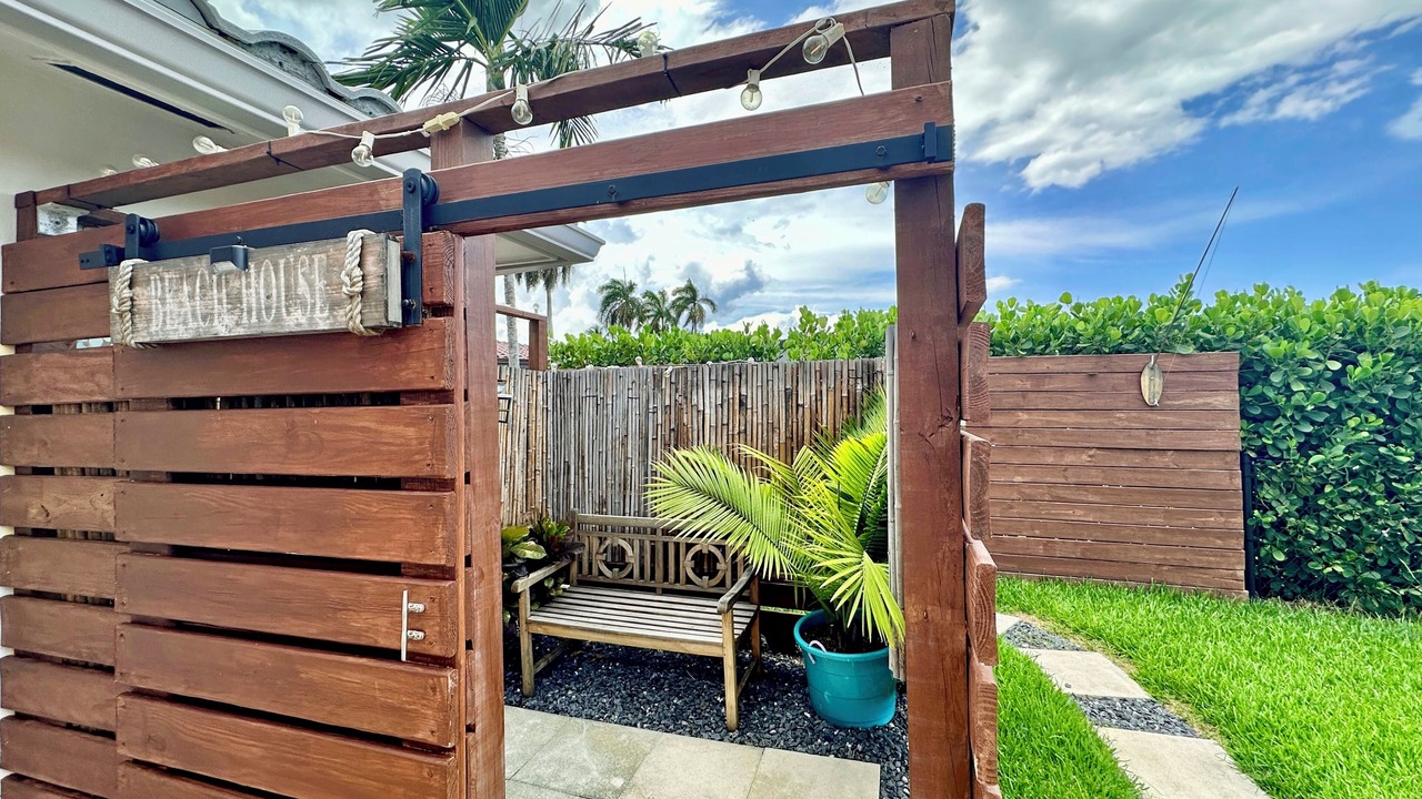 Photo of Patio Balcony in Garden Isles