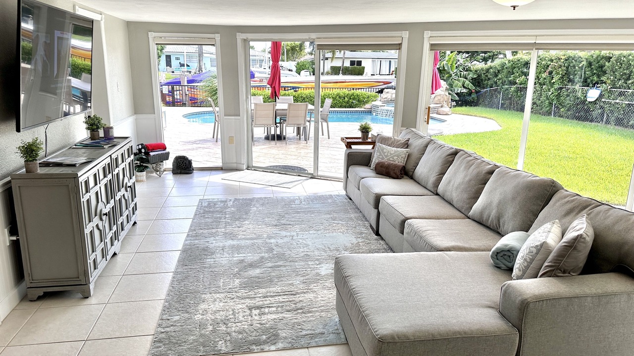 Photo of Livingroom in Garden Isles
