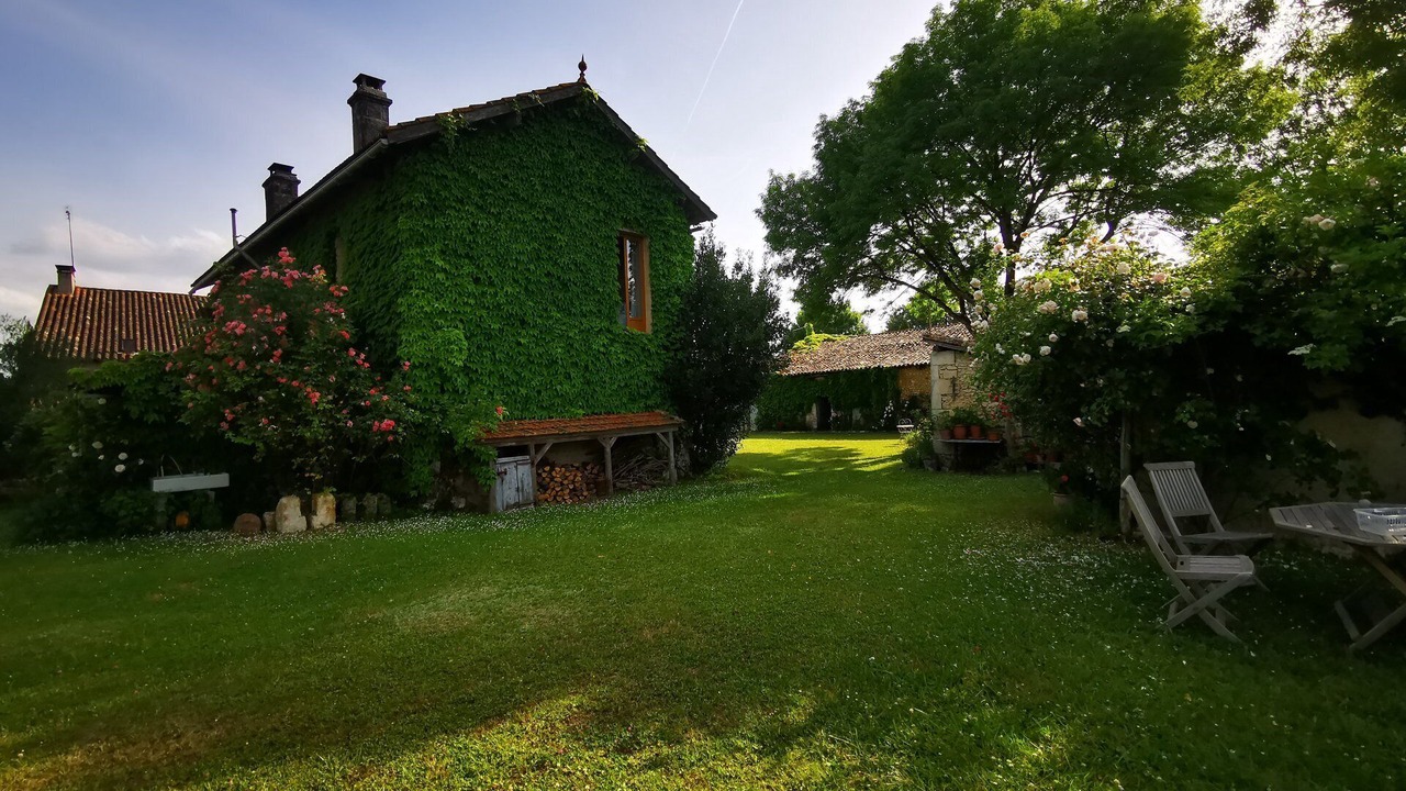 Photo of Outdoor in Festalemps