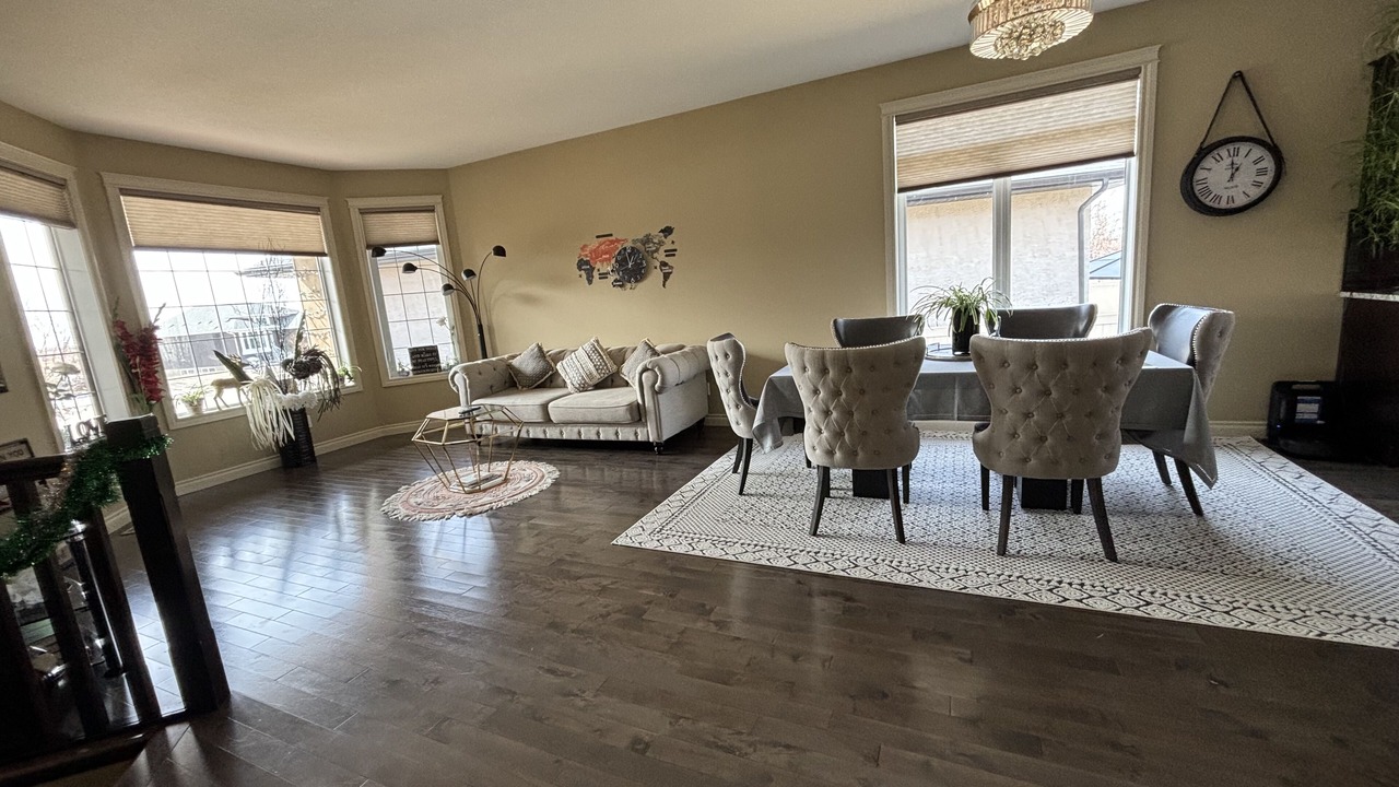 Photo of Livingroom in Regina