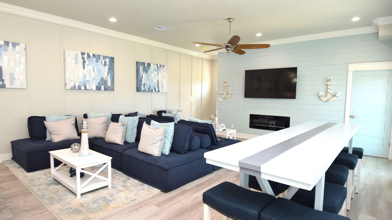 Photo of Livingroom in Crystal Beach
