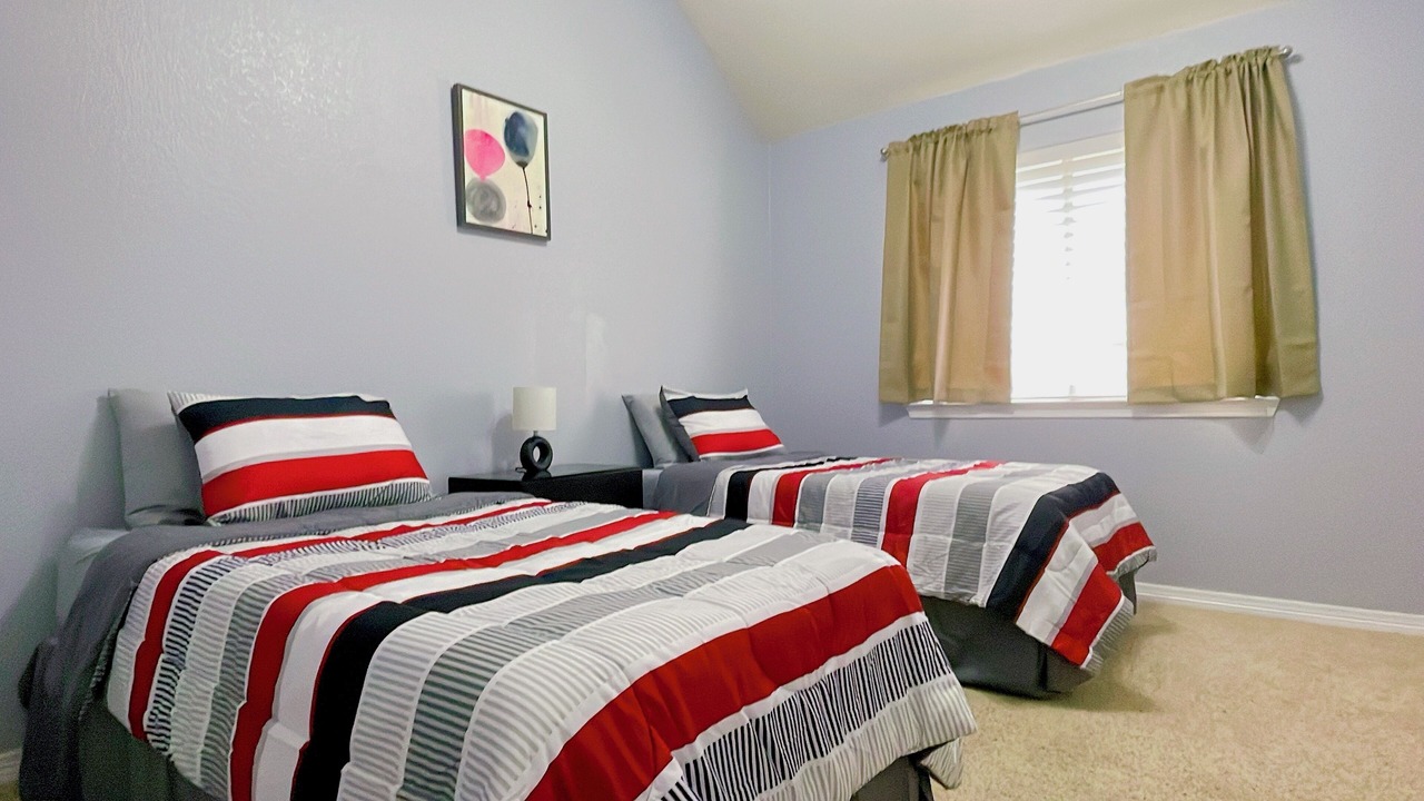 Photo of Bedroom in Southwest Arlington