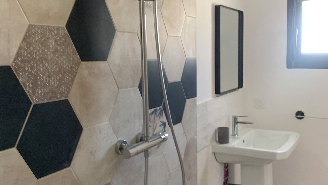 Photo of Bathroom in Maillane