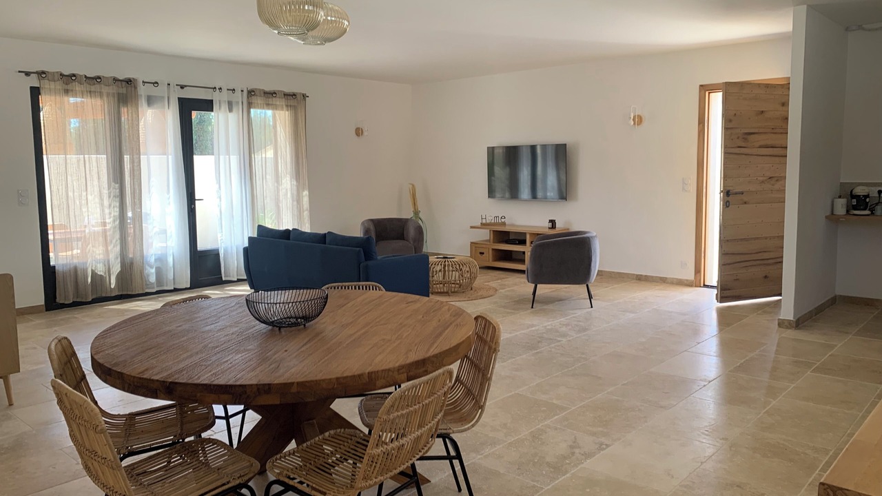 Photo of Others in Maillane