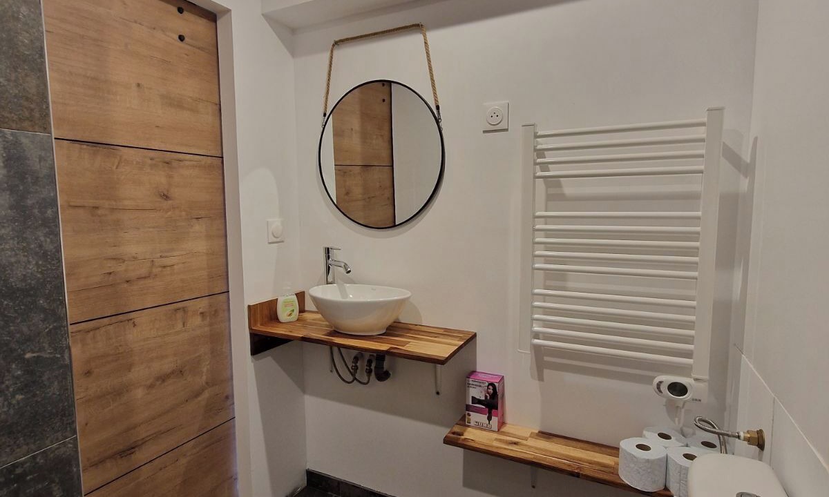 Photo of Bathroom in Saint-Eustache-la-Foret