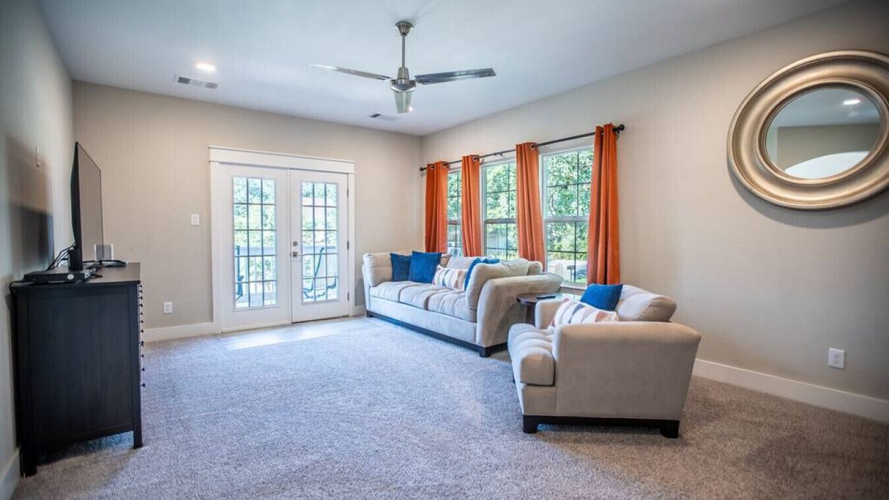 Photo of Livingroom in Pottsboro