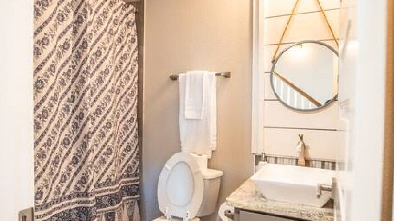 Photo of Bathroom in Pottsboro