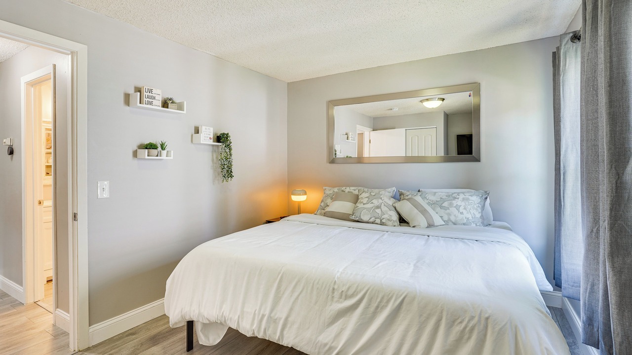 Photo of Bedroom in Golden Valley