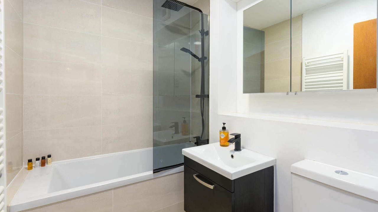 Photo of Bathroom in Bunhill